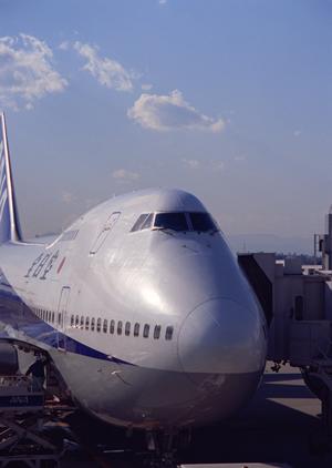 新宿駅近くのアミューズメントカジノ「カジスタ東京」：本格体験と初心者支援を実現する国内最大級のエンターテインメントスポット